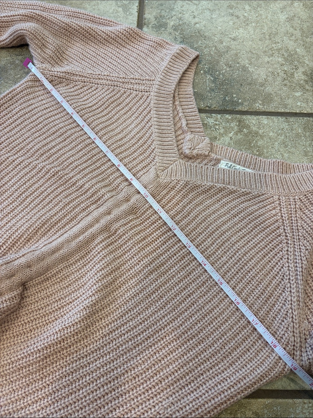 FULL CIRCLE TRENDS V-Neck Knit Sweater in Blush Pink - Picture 5 of 8